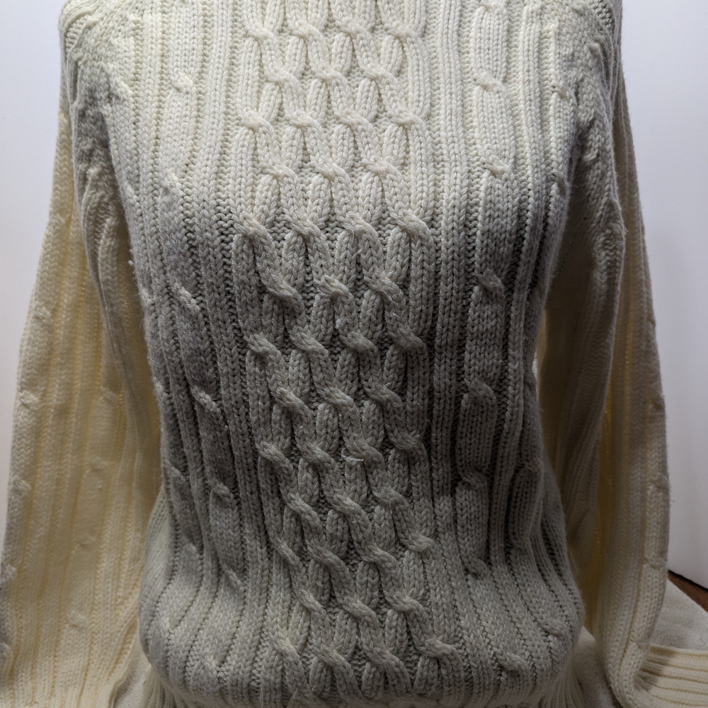 Elegant Cream Cable Knit Turtleneck Sweater